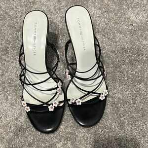 Tommy Hilfiger kitten heels